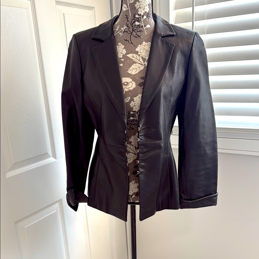 NWOT Elegant Black Women's Jacket Leather